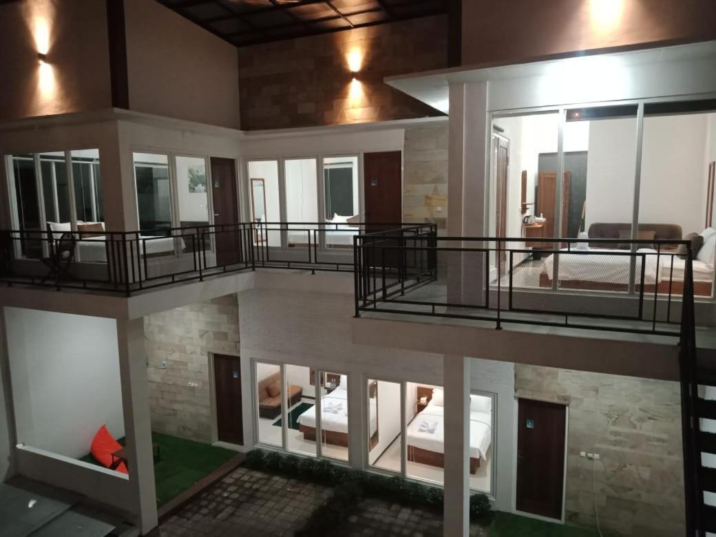 Songgoriti Cahaya 1 Guest House מראה חיצוני תמונה
